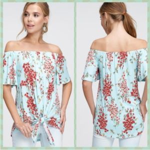 Off the shoulder floral button down Pack of 4